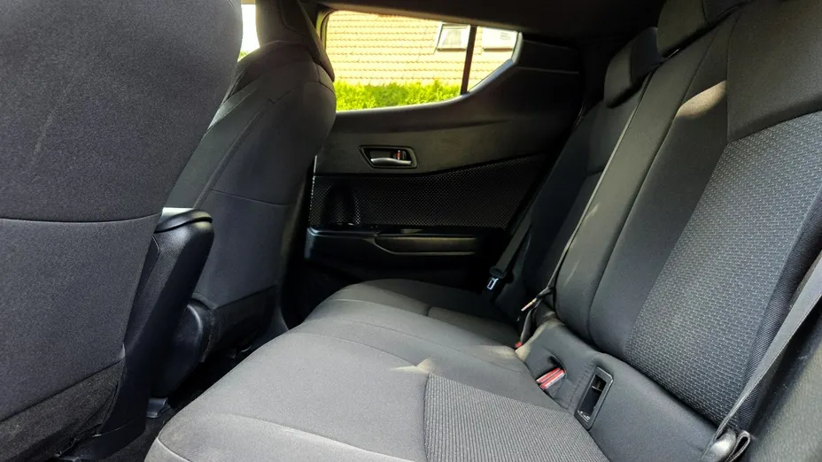 TOYOTA C-HR -
