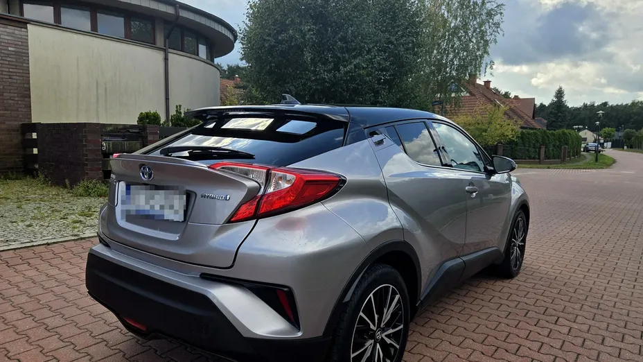 TOYOTA C-HR -
