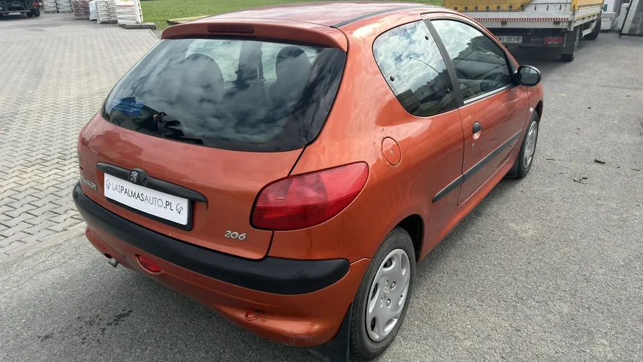 PEUGEOT 206 -