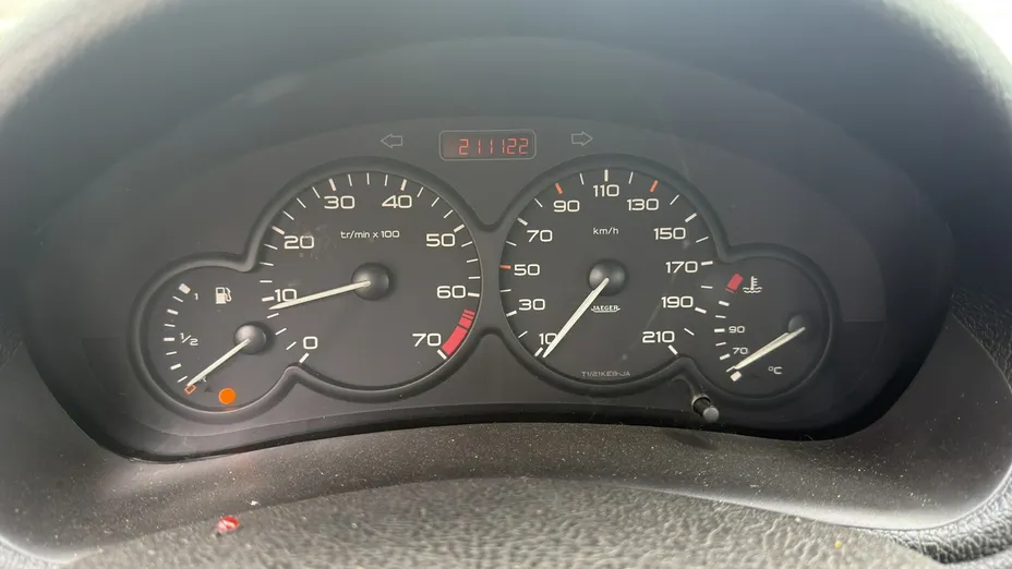PEUGEOT 206 -