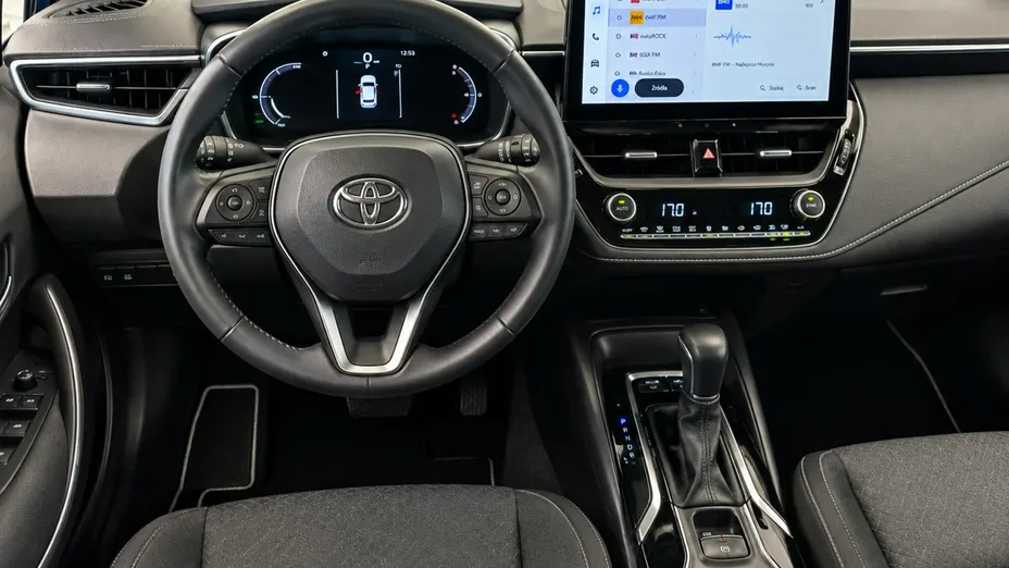 TOYOTA Corolla -