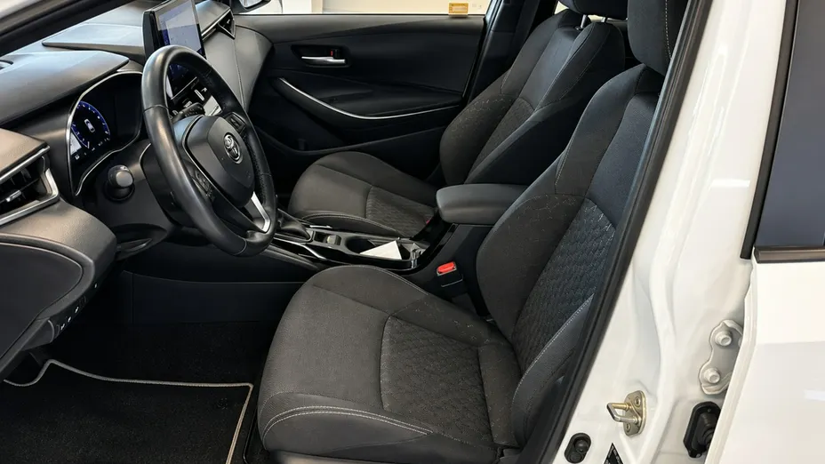 TOYOTA Corolla -