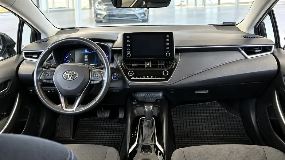 TOYOTA Corolla -