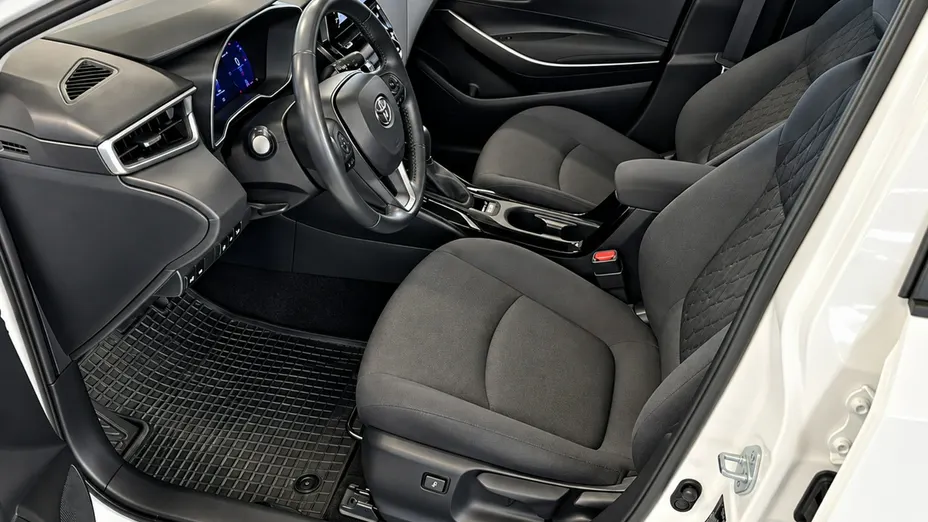 TOYOTA Corolla -
