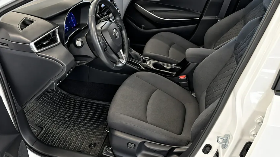 TOYOTA Corolla -
