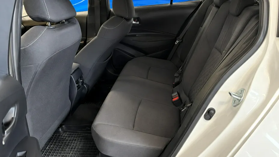 TOYOTA Corolla -