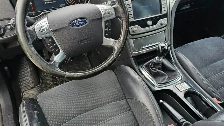 FORD Mondeo -