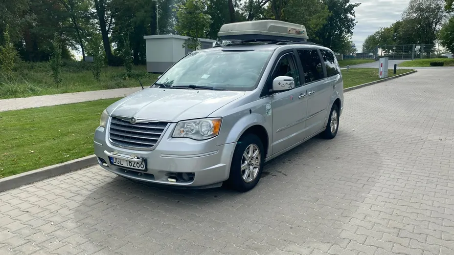 CHRYSLER Town & Country -