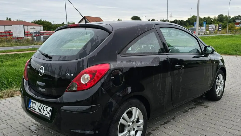 OPEL Corsa -