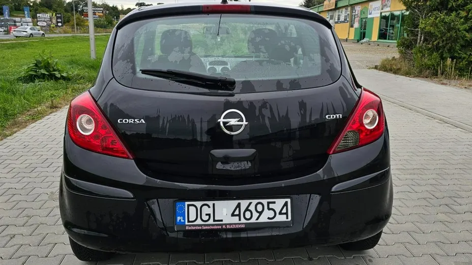 OPEL Corsa -