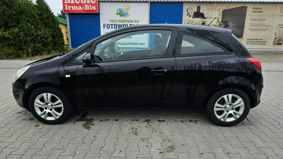OPEL Corsa -