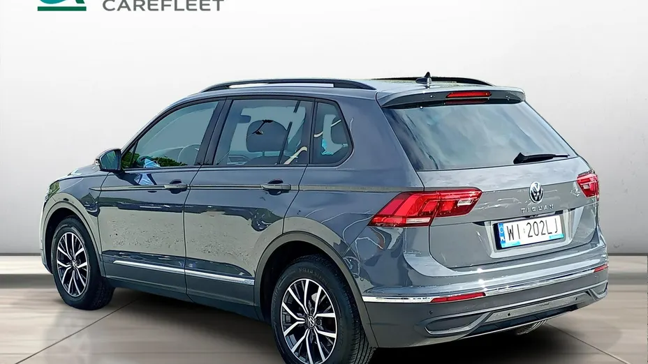 VOLKSWAGEN Tiguan -