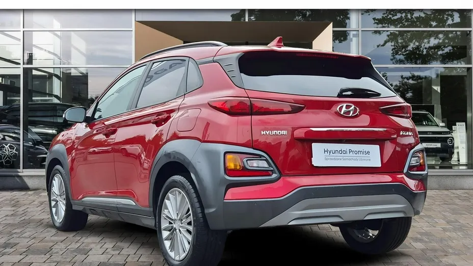 HYUNDAI Kona -