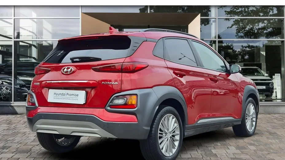 HYUNDAI Kona -