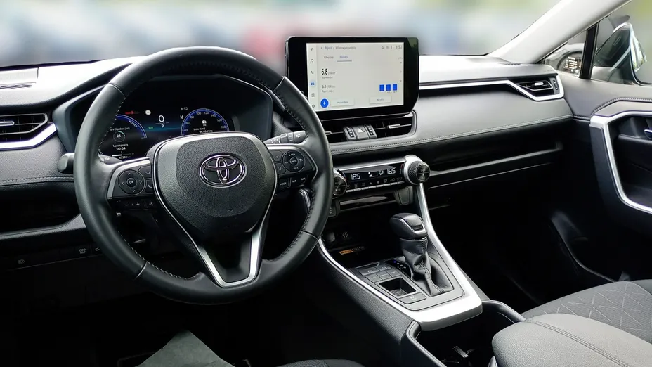 TOYOTA RAV4 -