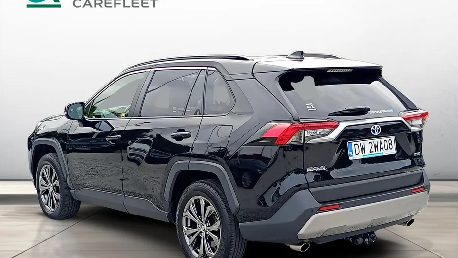 TOYOTA RAV4 -