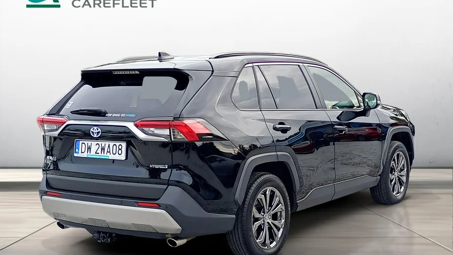 TOYOTA RAV4 -