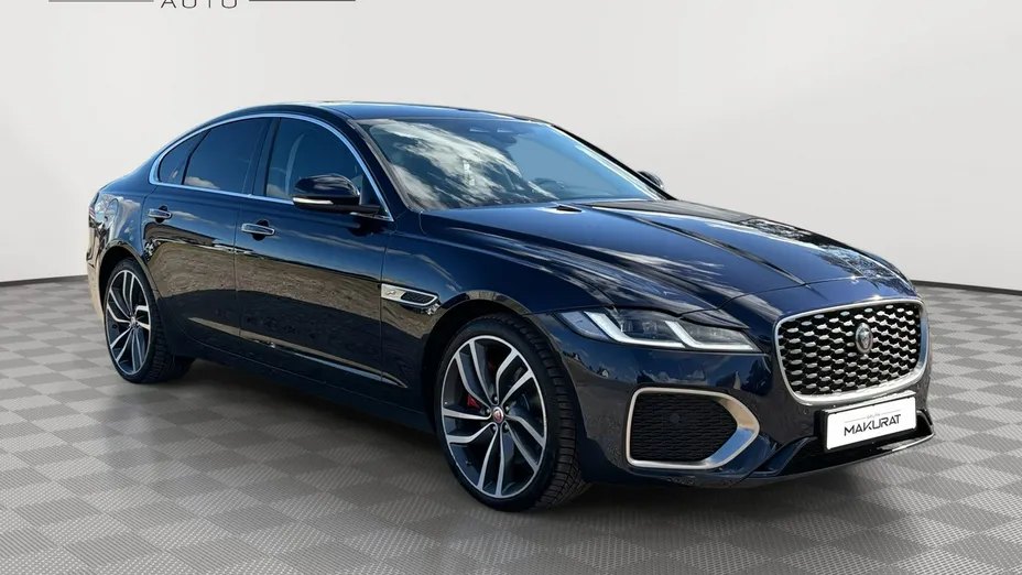 JAGUAR XF -