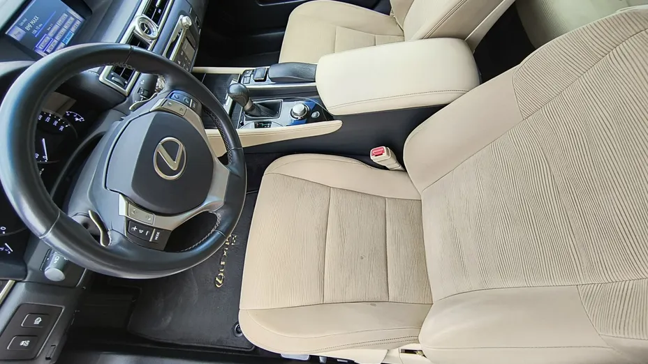 LEXUS GS -