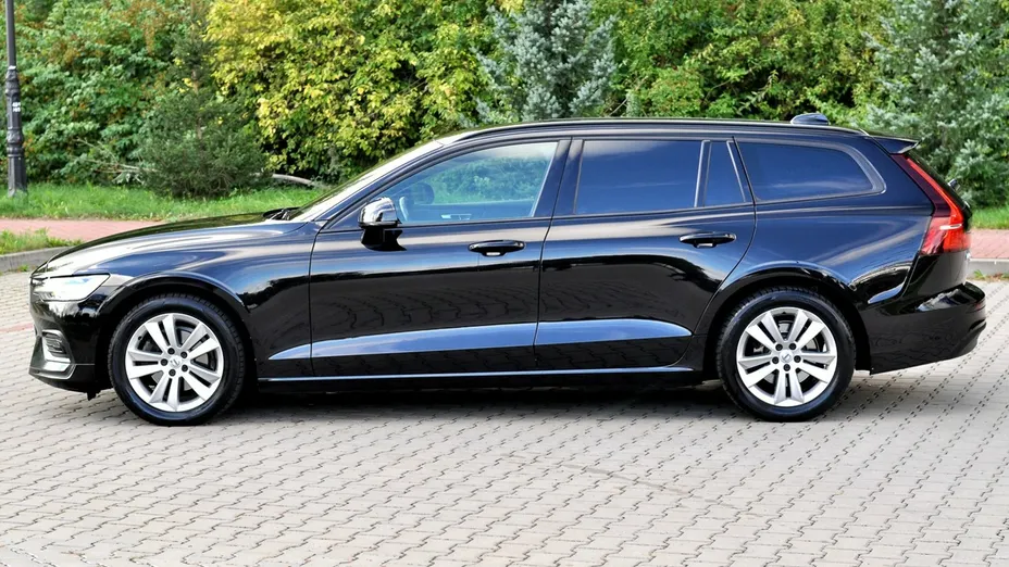 VOLVO V60 -