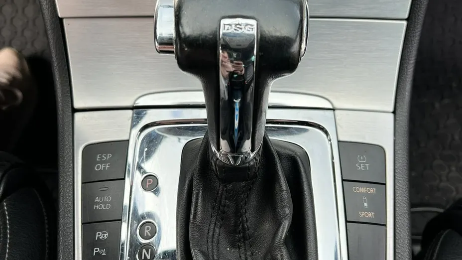 VOLKSWAGEN Passat CC -