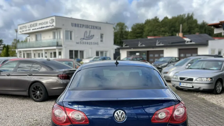 VOLKSWAGEN Passat CC -