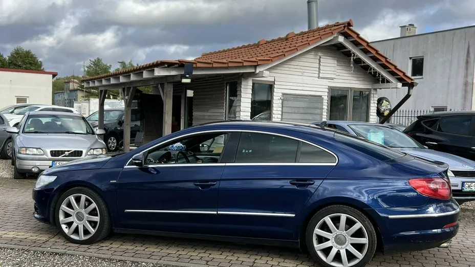 VOLKSWAGEN Passat CC -