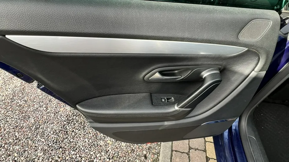 VOLKSWAGEN Passat CC -