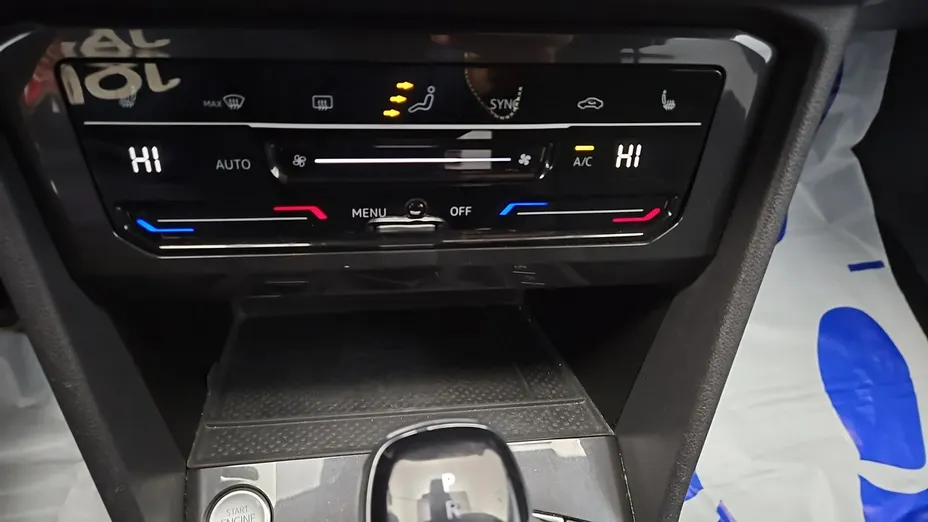 VOLKSWAGEN Tiguan Allspace -