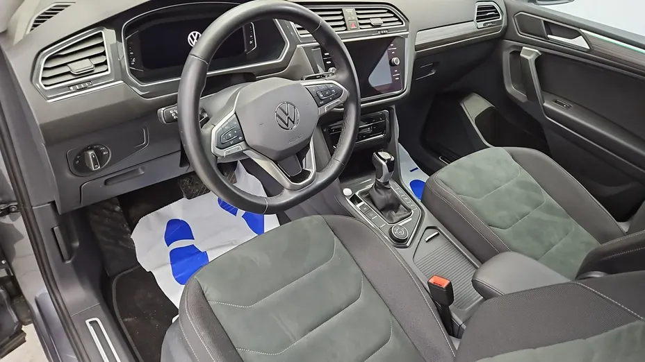 VOLKSWAGEN Tiguan Allspace -