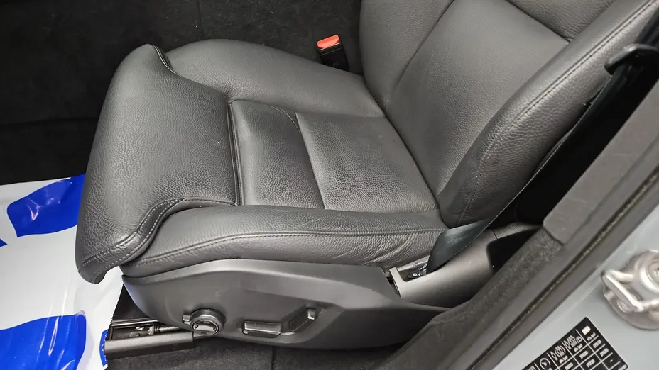 VOLVO XC60 -
