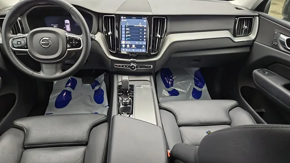 VOLVO XC60 -