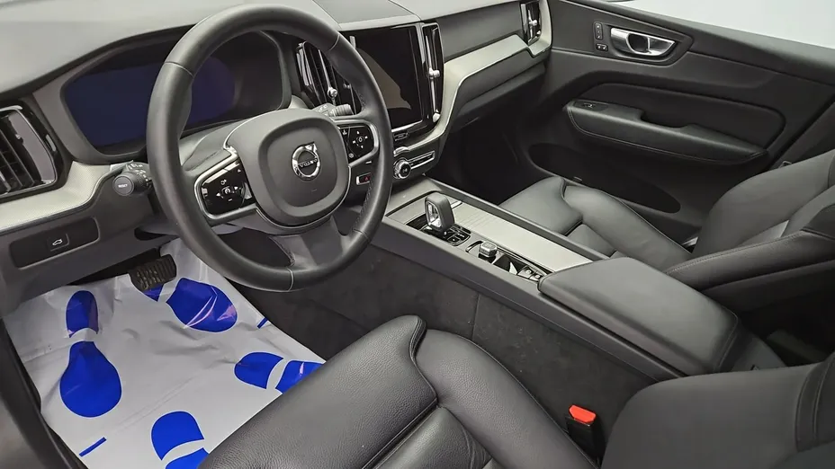 VOLVO XC60 -