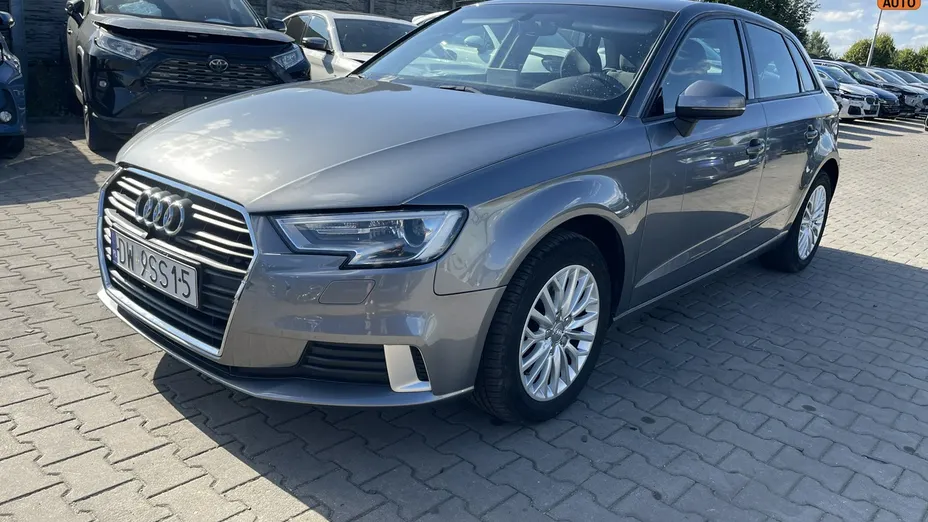 AUDI A3 Sportback -