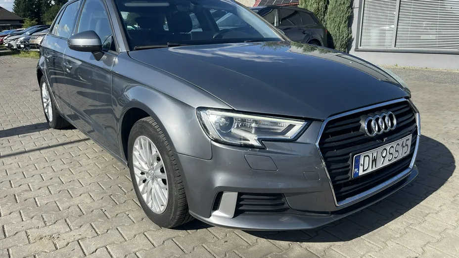 AUDI A3 Sportback -