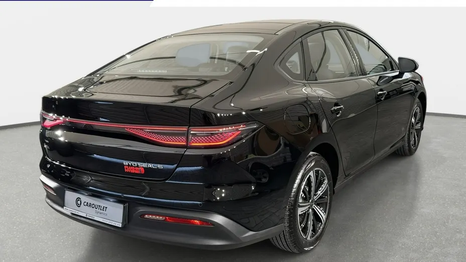 BYD Seal 5 -