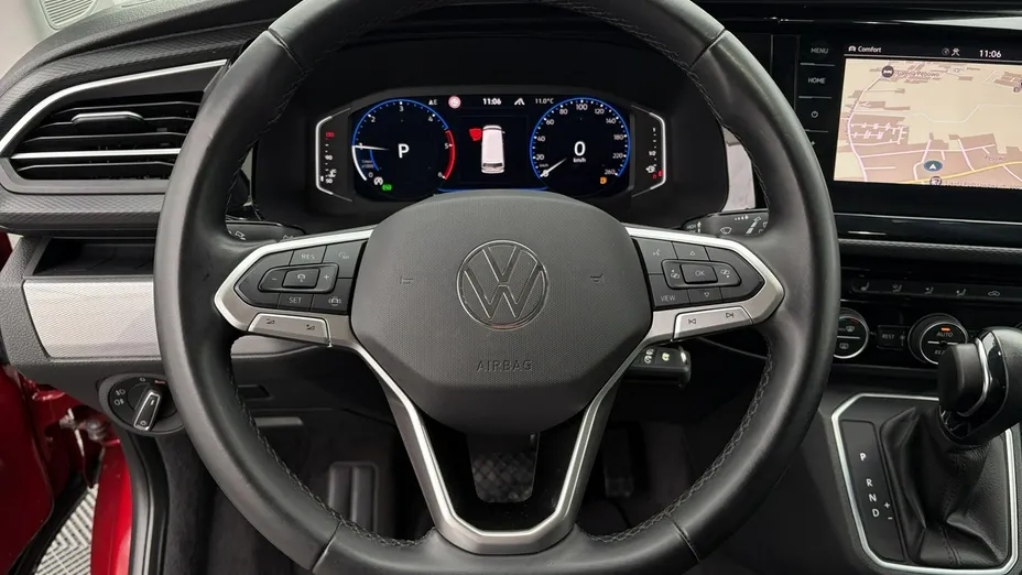 VOLKSWAGEN Multivan -