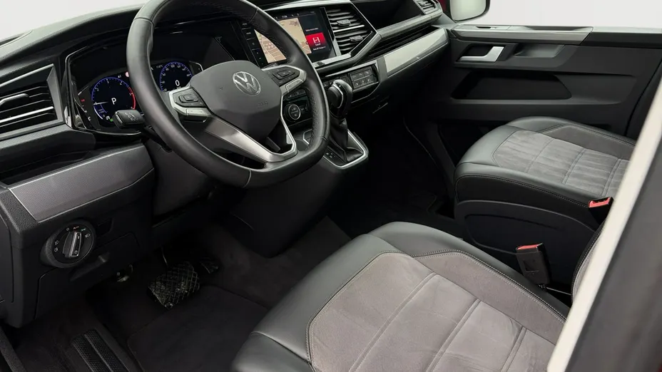 VOLKSWAGEN Multivan -