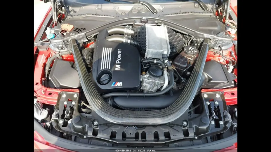 BMW M4 -
