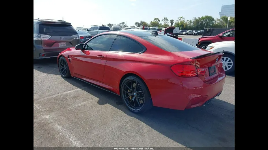 BMW M4 -