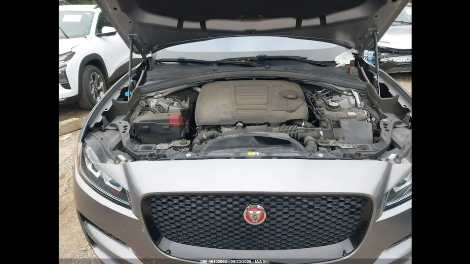 JAGUAR F-Pace -