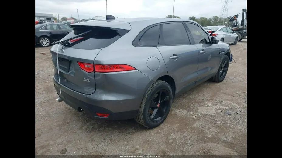 JAGUAR F-Pace -