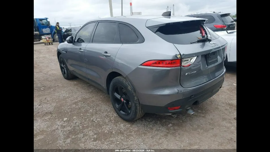 JAGUAR F-Pace -