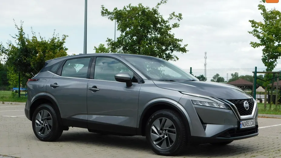 NISSAN Qashqai -