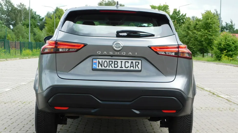 NISSAN Qashqai -