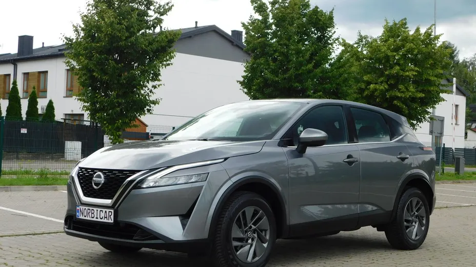 NISSAN Qashqai -