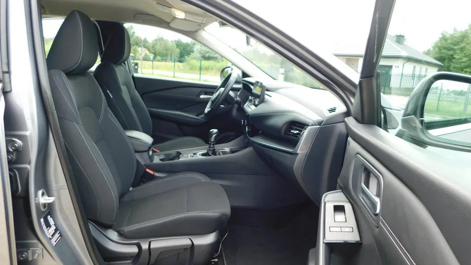 NISSAN Qashqai -