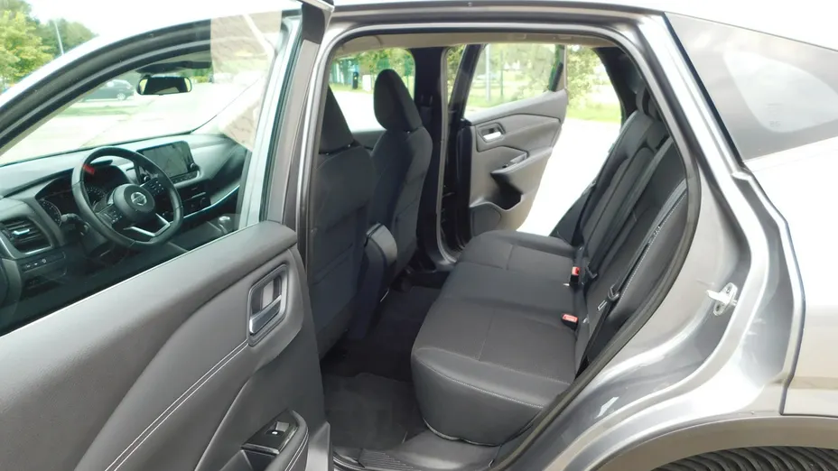 NISSAN Qashqai -