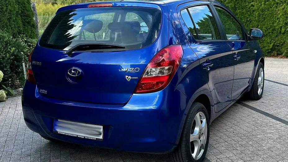 HYUNDAI i20 -