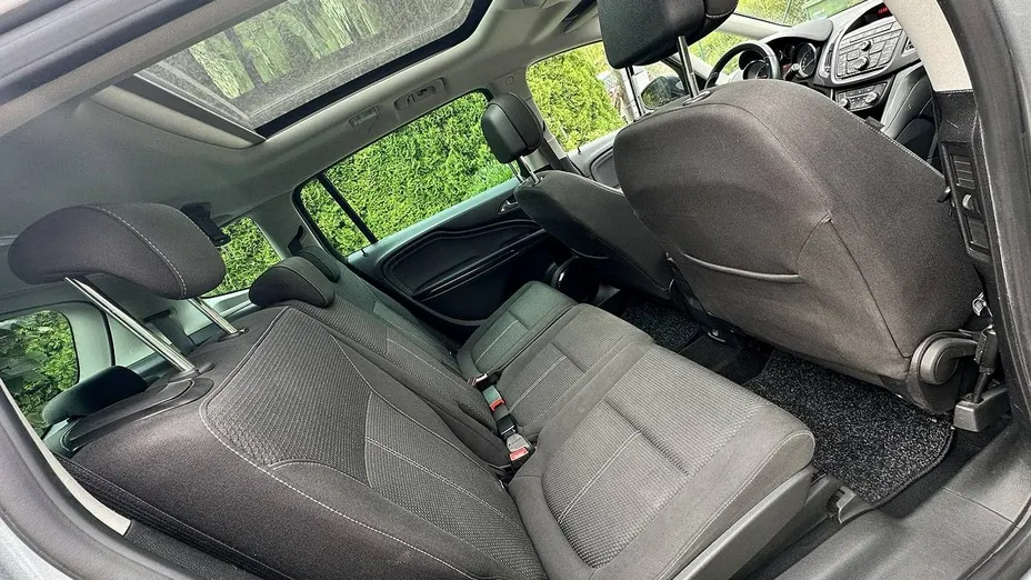 OPEL Zafira -